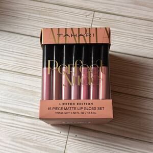 Tahari 15 pc Matte Perfect Lip Gloss Set - Limited Edition New in Package